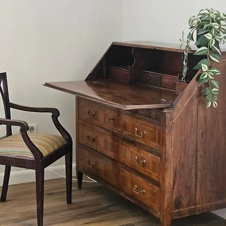 Tower בית הארחה 3*